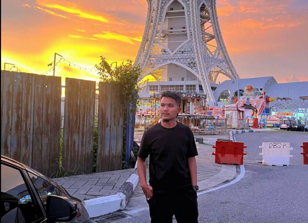 Photo from guest review: white lattice tower at sunset